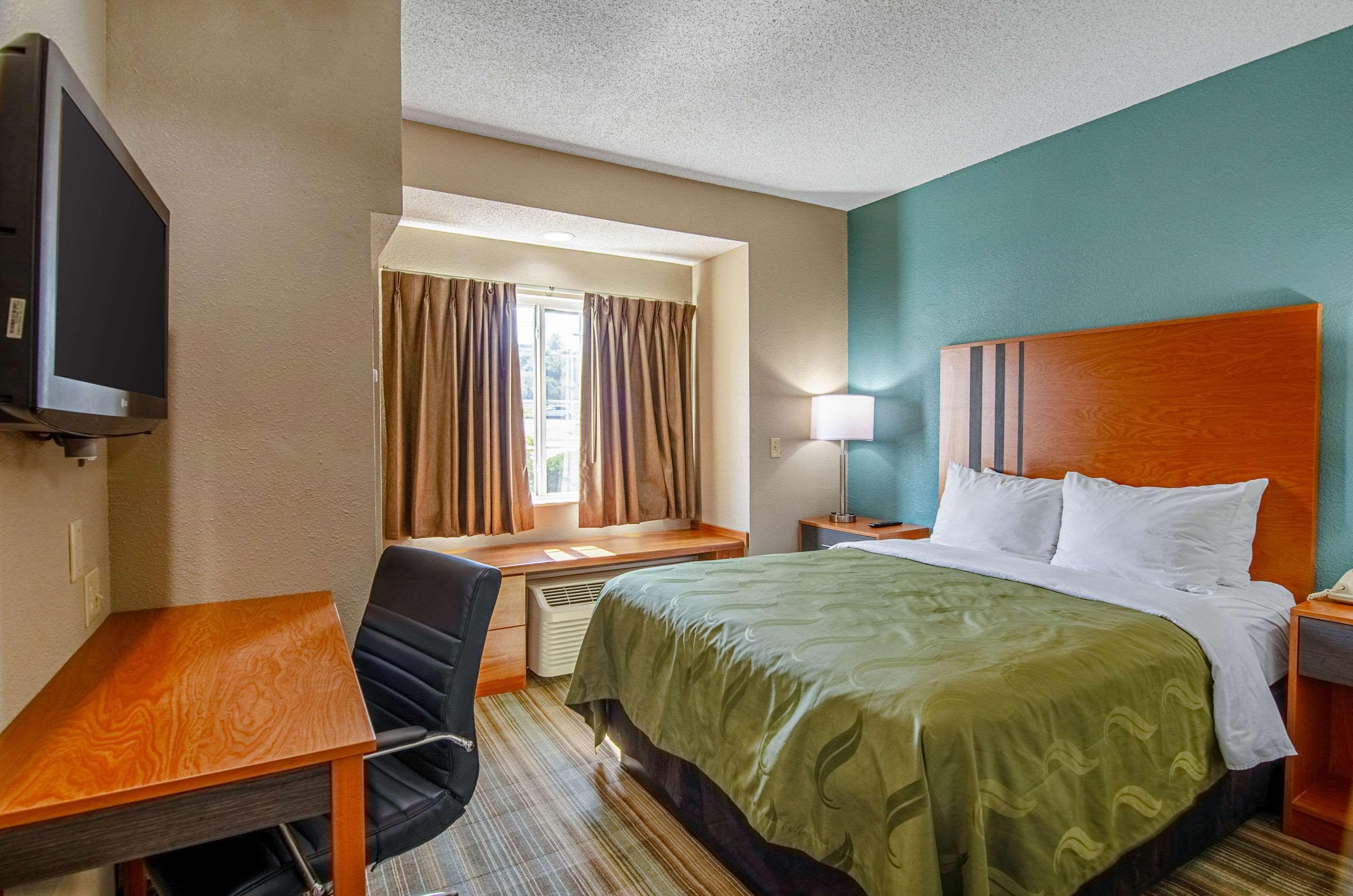 Quality Inn & Suites I-81 Exit 7 Bristol Eksteriør bilde