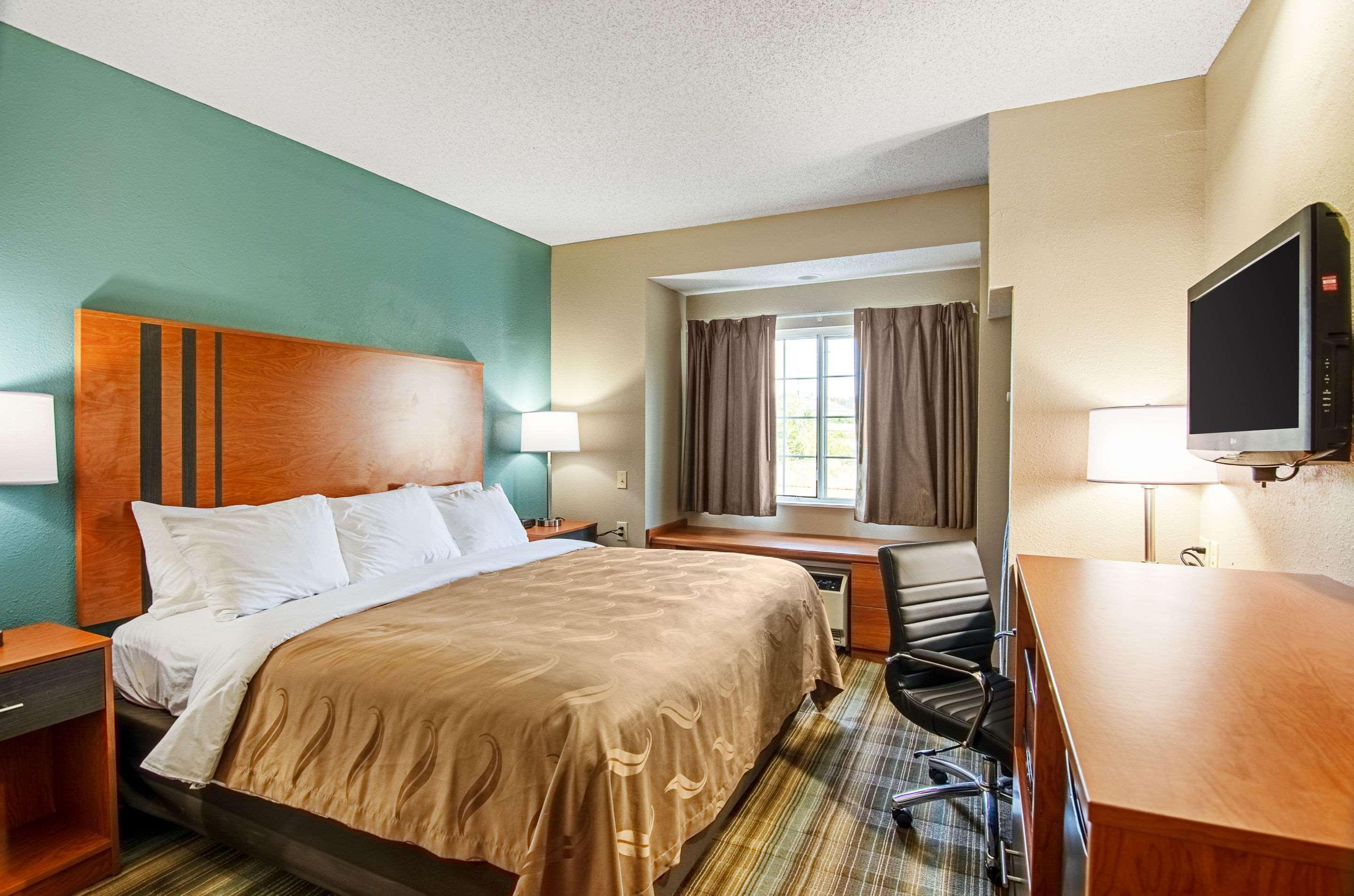 Quality Inn & Suites I-81 Exit 7 Bristol Eksteriør bilde