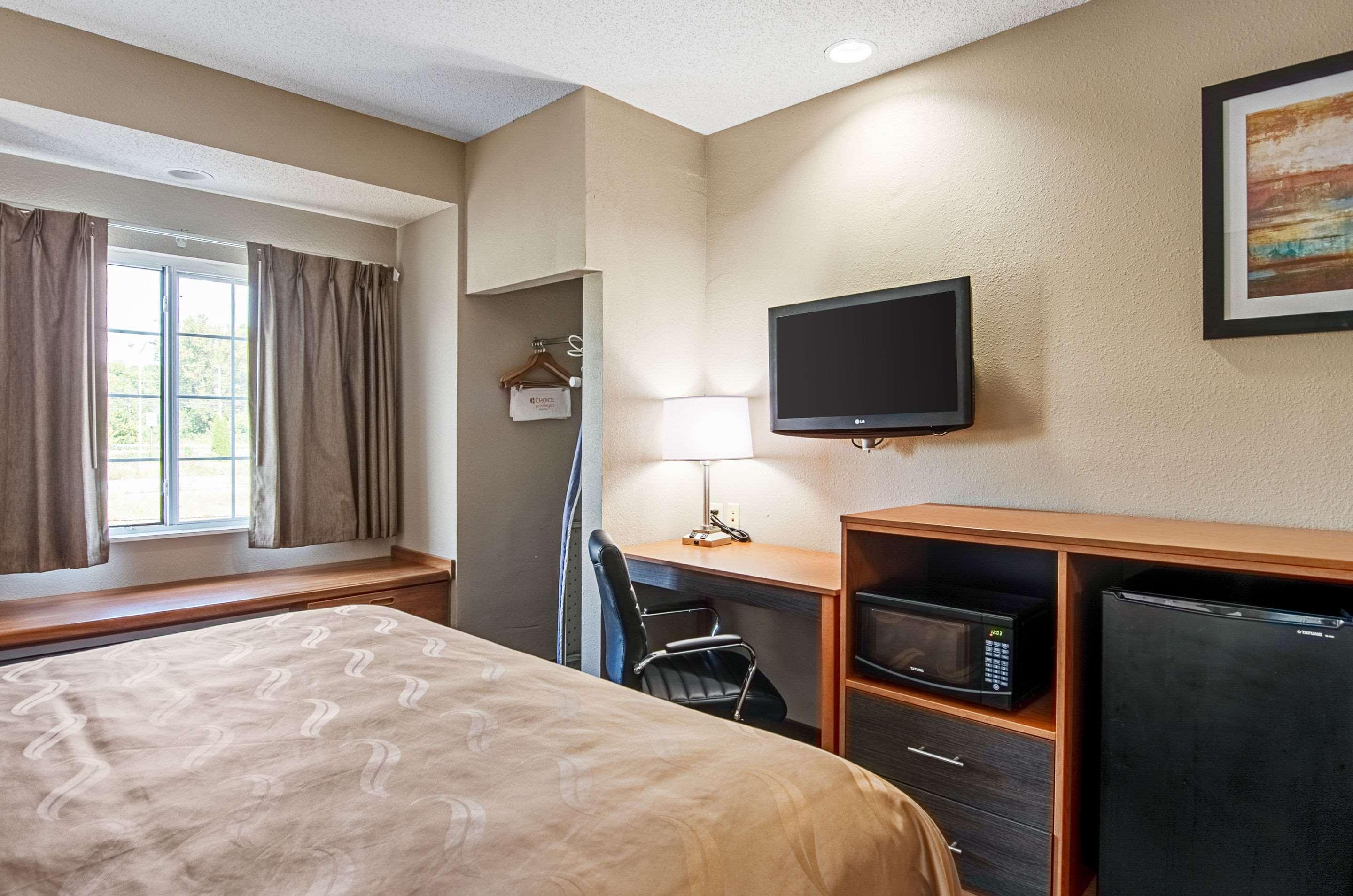 Quality Inn & Suites I-81 Exit 7 Bristol Eksteriør bilde