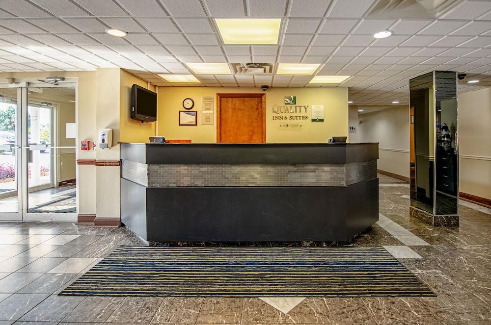 Quality Inn & Suites I-81 Exit 7 Bristol Eksteriør bilde