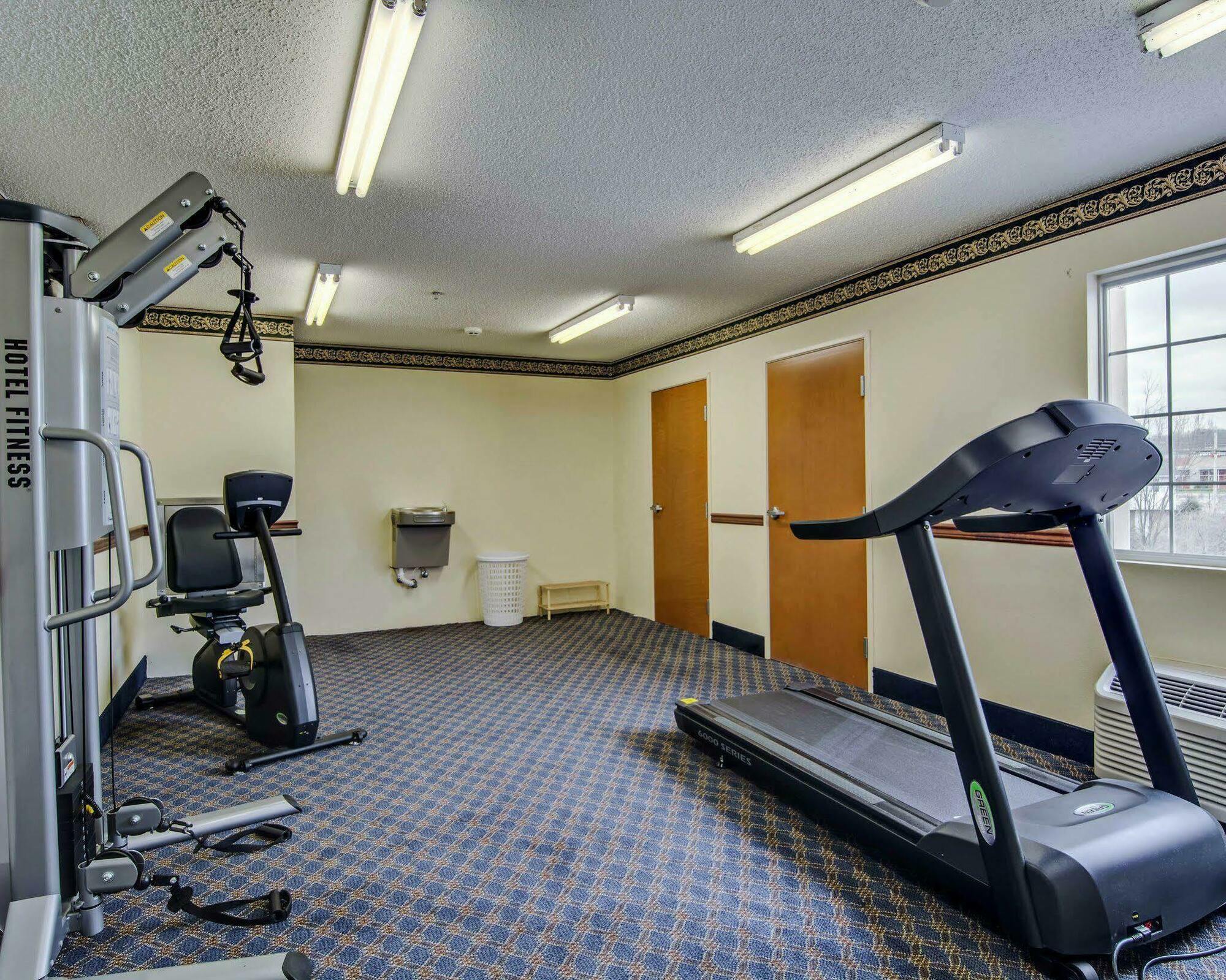 Quality Inn & Suites I-81 Exit 7 Bristol Eksteriør bilde